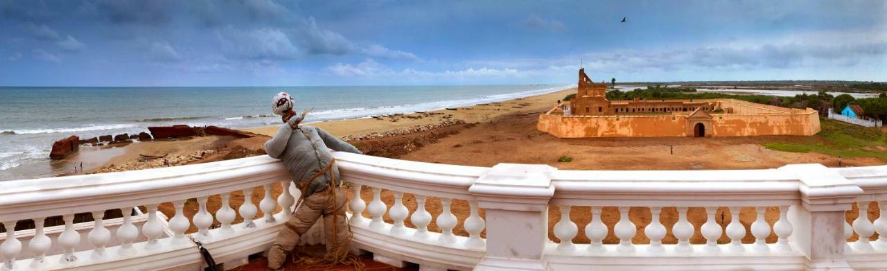 Neemrana'S - Bungalow On The Beach Tharangambadi Экстерьер фото